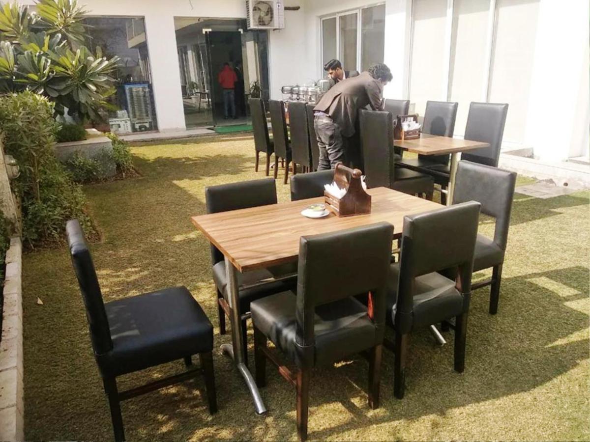 Hotel Citi Inn Grande Zirakpur Extérieur photo