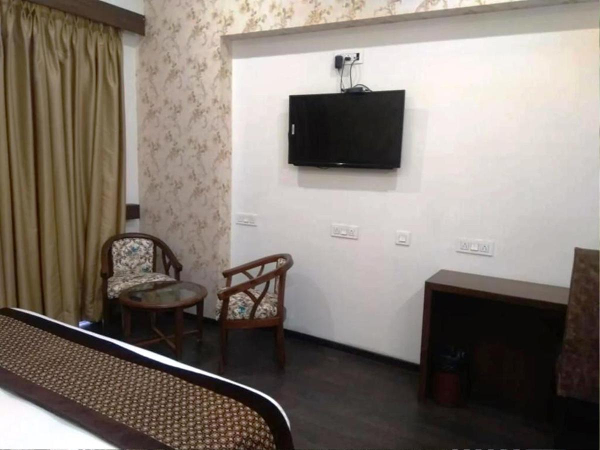 Hotel Citi Inn Grande Zirakpur Extérieur photo